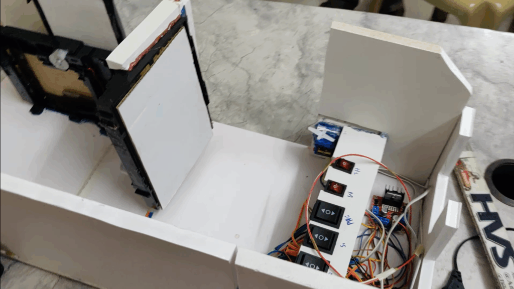 HVS-3255. Bus for physically challenged.