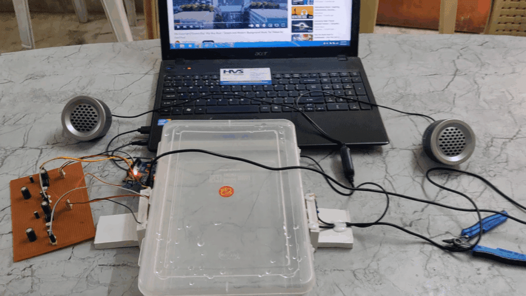 HVS-3360. Audio Transmission using IR.