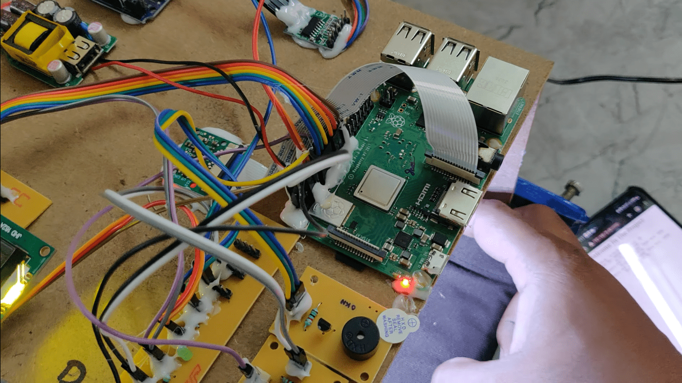 HVS-3582. A novel grocery checkout using computer vision billing.