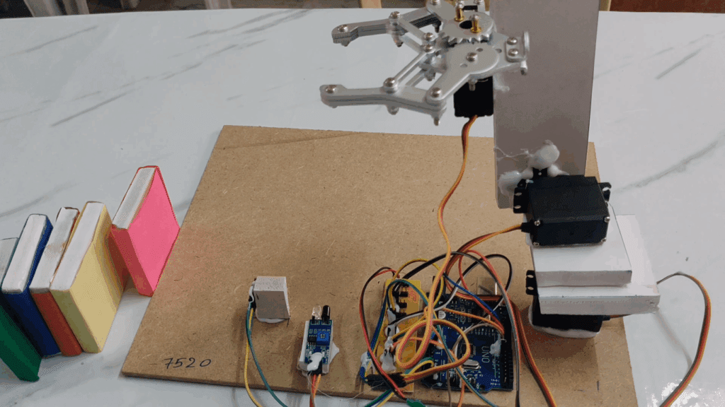 HVS-4589. Colour Sorting Pick and Place robotic arm.