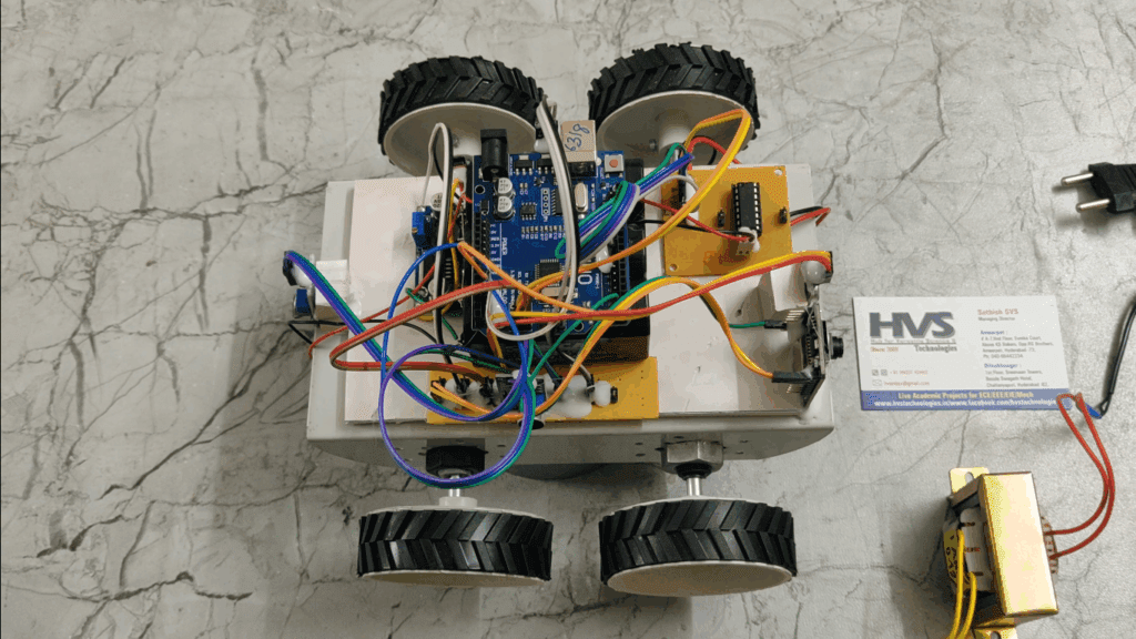 HVS-4550. Night patrolling Robot with photo Email Alerts using ESP32CAM and Arduino.