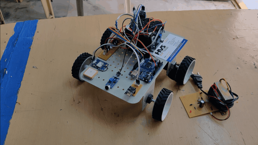HVS-4613.Night patrolling Robot with Email Alerts Using Arduino