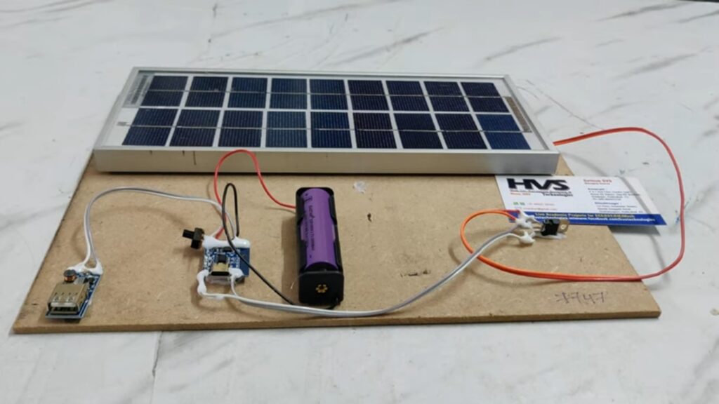 HVS-1194. Solar cell based mobile phone battery charger.