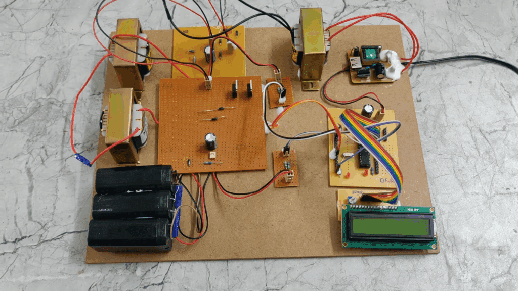 HVS-4408. An interleaved buck-boost converter for electric vehicle battery
