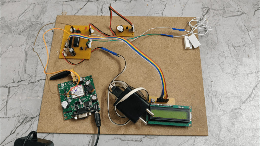 HVS-1102. GSM based door Opening/Closing alerting system with Door magnetic sensor