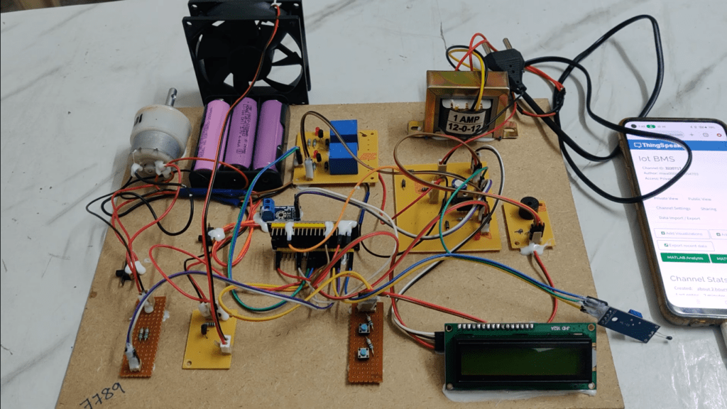HVS-2770.IoT battery management system with charge monitoring and fire 🔥 protection using ESP32