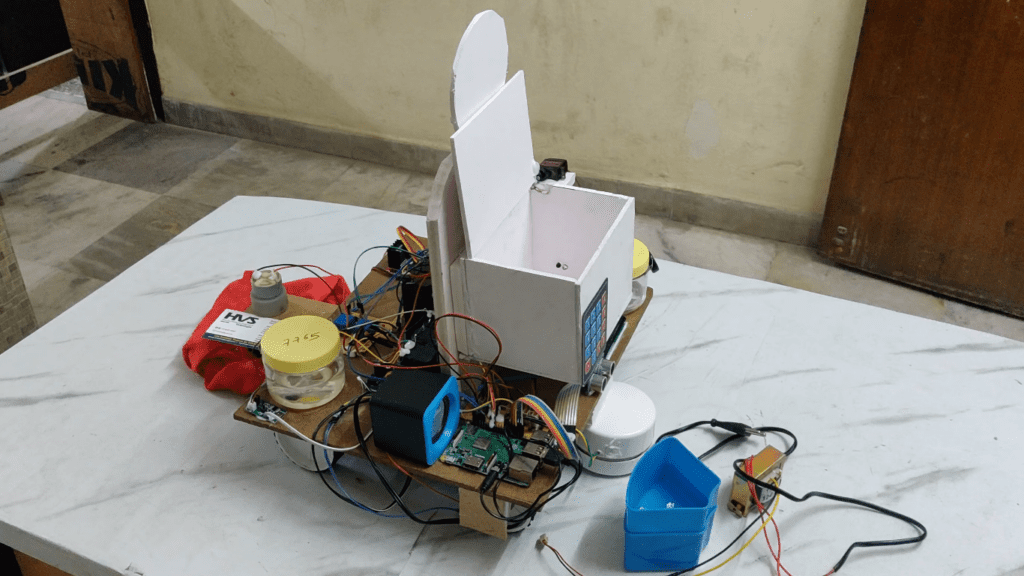 HVS-2800.Food Serving and Cleaning Robot