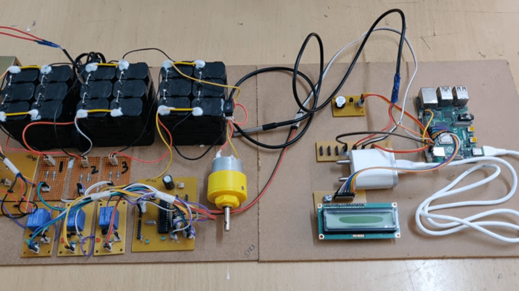 HVS-4523. Smart Battery Management System Using Raspberry pi 4 with active cell balancing, SOC, SOH and ML