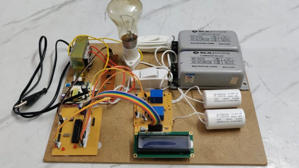 HVS-4799. Automatic Power Factor correction with 2 Inductive loads and capacity loads.