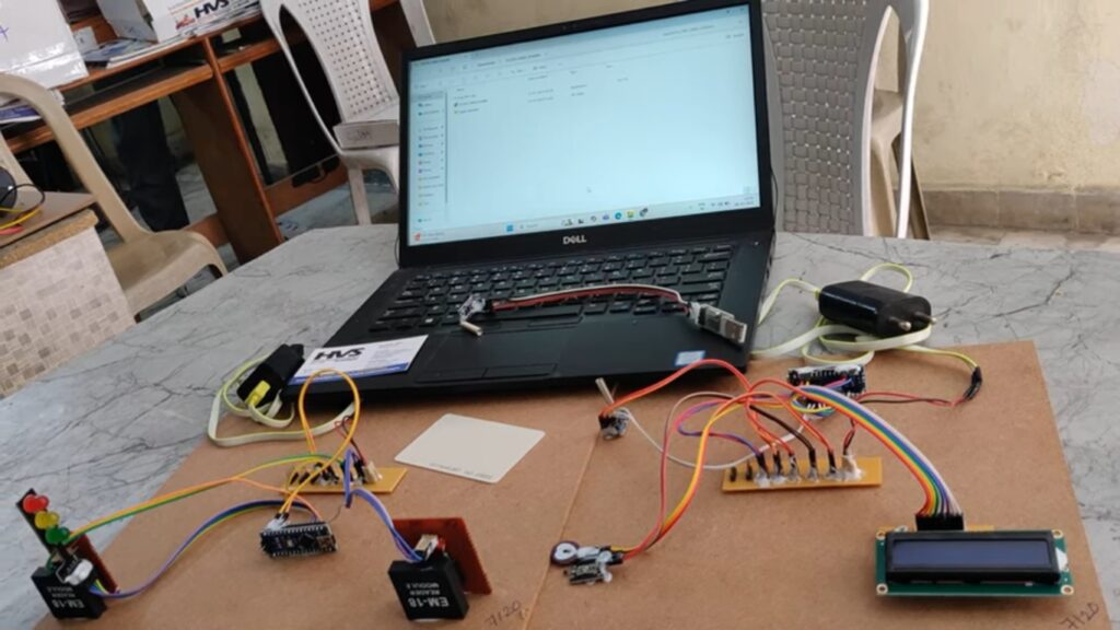 HVS-4775. IoT based Intelligent Ambulance Monitoring and Traffic Signal Control System.