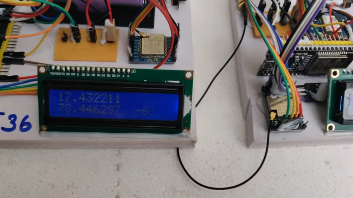 HVS-4713. Vehicle Tracking System Using LORA and GPS