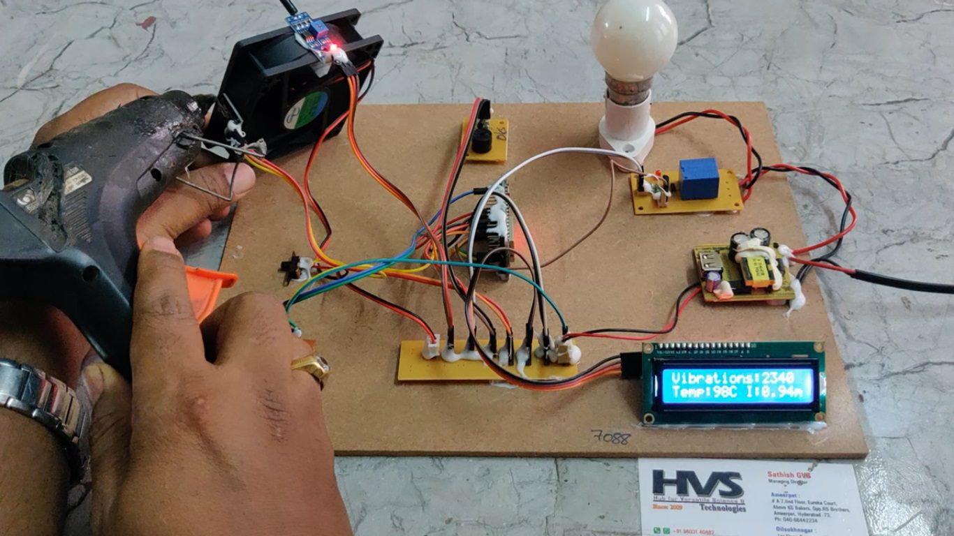 HVS-4771. Condition based Monitoring and Maintenance System using ESP32.