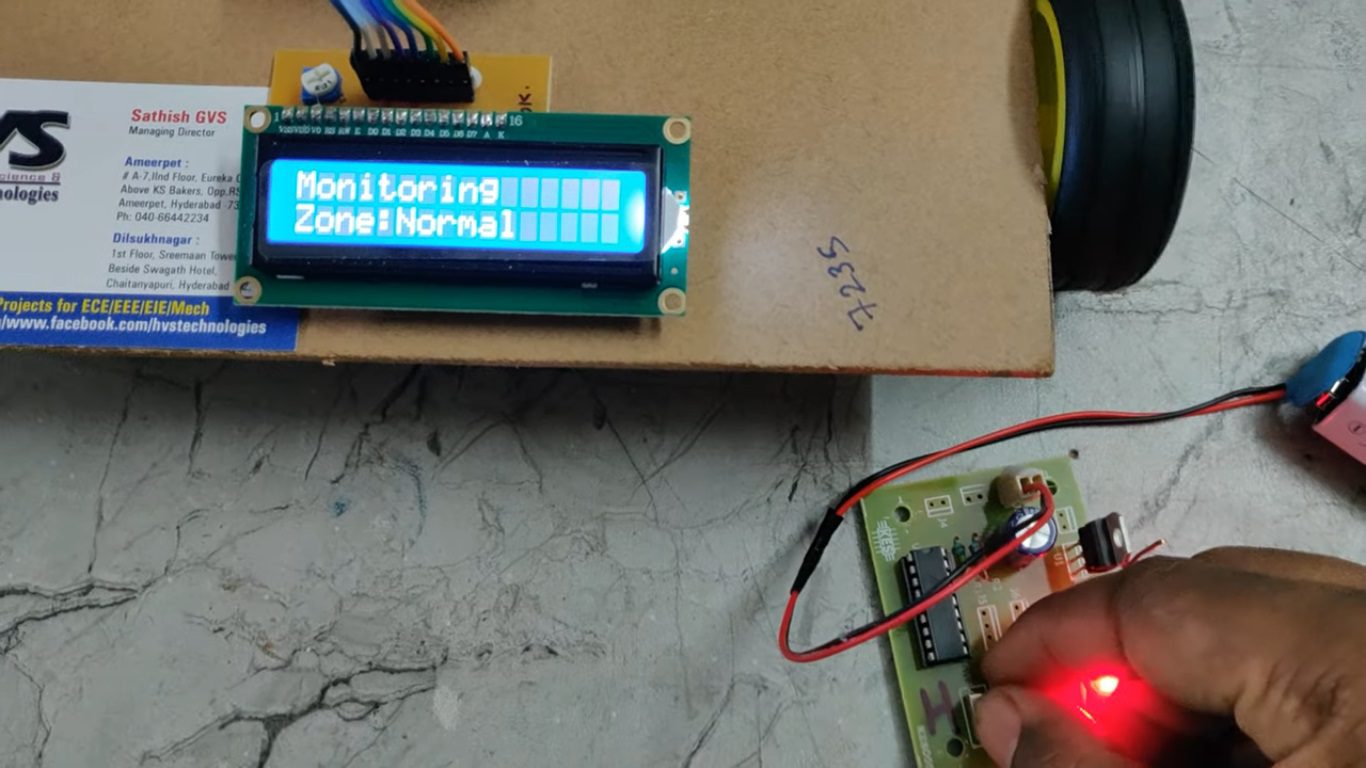 HVS-4778. Smart zone-based Vehicle speed control system based on RF using Arduino UNO