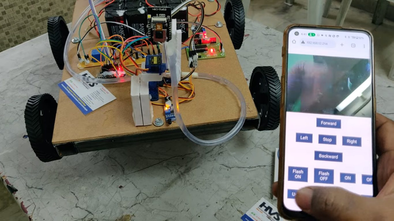 HVS-4780. 360 degrees Fire Fighting with Surveillance Robot.