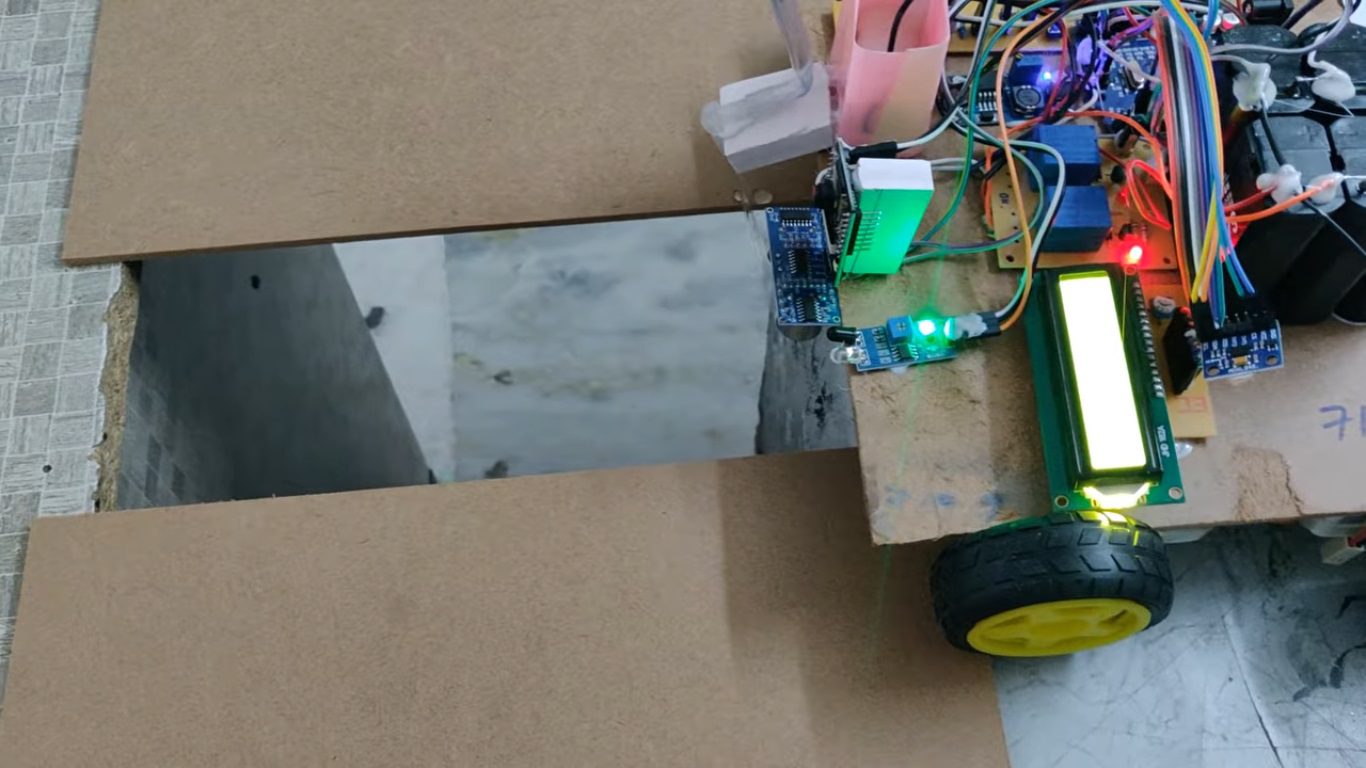 HVS-4783. Automatic Detection and Notification of Potholes, Humps and Un-even Road to Aid Drivers - ESP32CAM