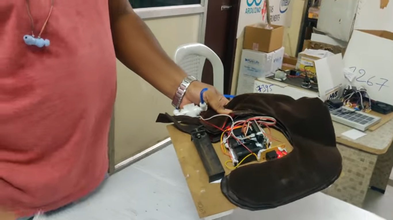 HVS-4744. Fall Detection and Air-Bag Opening using CO2 Cartridge #mpu6050 #nodemcu #falldetection