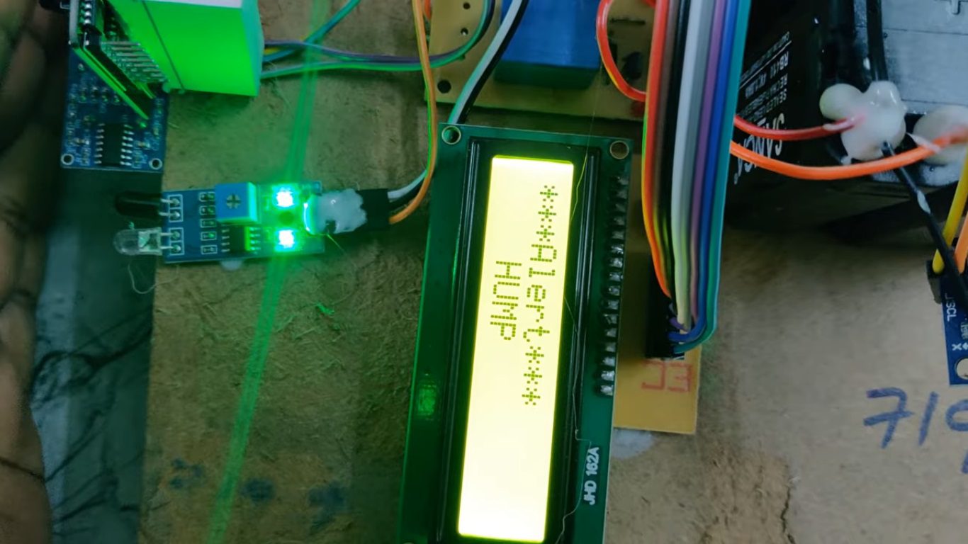 HVS-4783. Automatic Detection and Notification of Potholes, Humps and Un-even Road to Aid Drivers - ESP32CAM