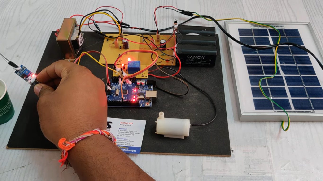HVS-4861. Solar Energy Power Automated Energy System using Arduino and Soil Moisture Sensor Auto Irrigation.