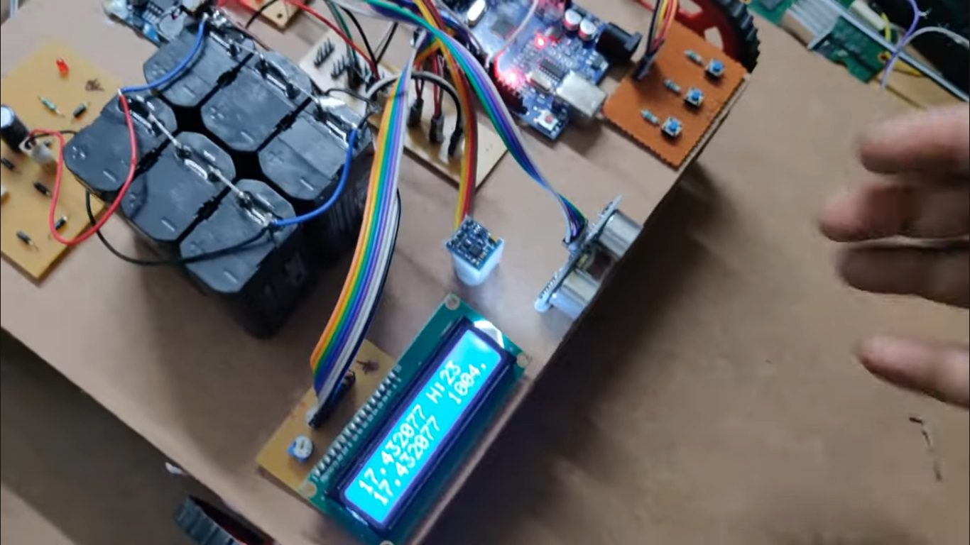HVS-4887. Autonomous AI Robot - GPS, Digital compass.