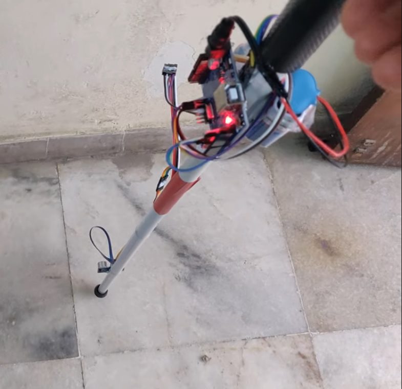 HVS-4714. Smart Blind stick using Arduino UNO and SR04.
