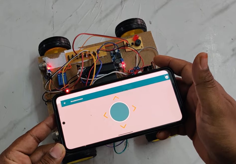 HVS-4907. Hand Gestured and Voice Control Four Wheel Robot 🤖 using Raspberry Pi with Gas,Smoke and metal