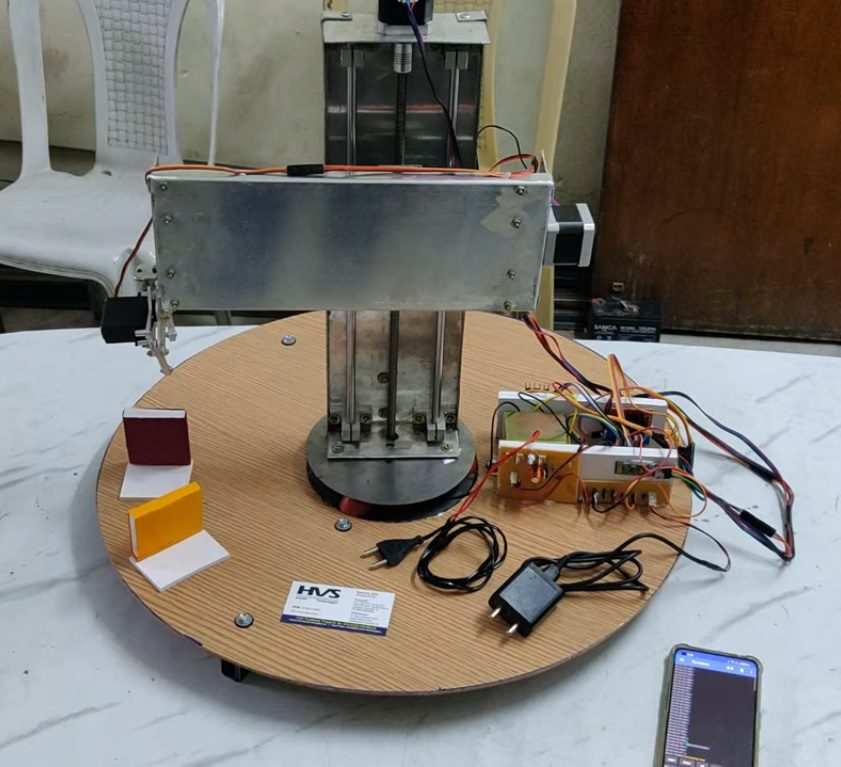 HVS-5079. Cylindrical Robot - controlling through Bluetooth.