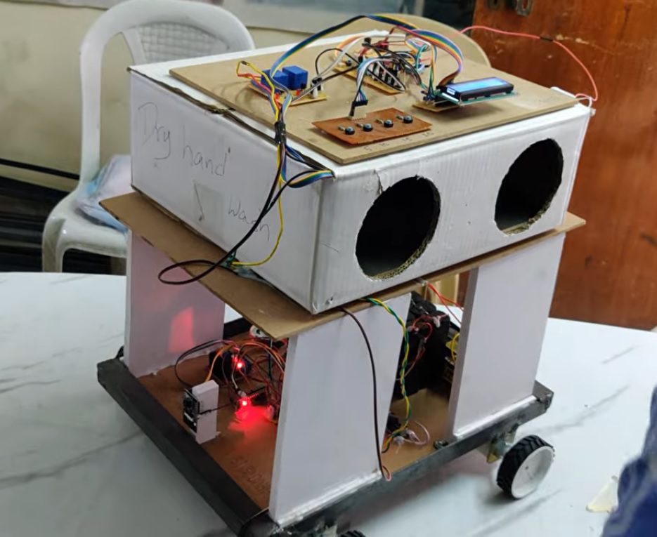 HVS-5012. Advanced IoT Sanitization Robot 🤖 with UV Light and video Surveillance