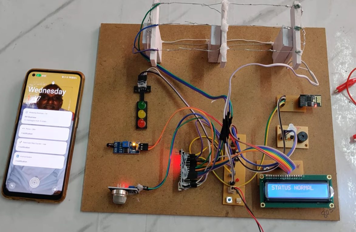HVS-5013. IOT Transmission Line Fault Detection Along with Fire and Smoke Alert.