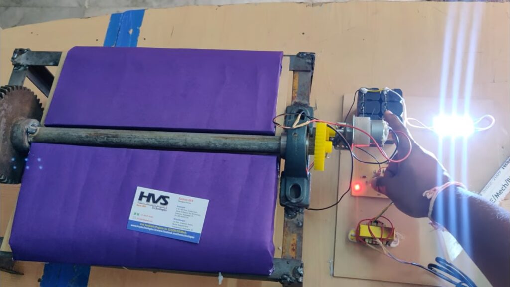 HVS-2172. ELECTRICITY GENERATION FROM SPEED BREAKER USING ROLLER MECHANISM