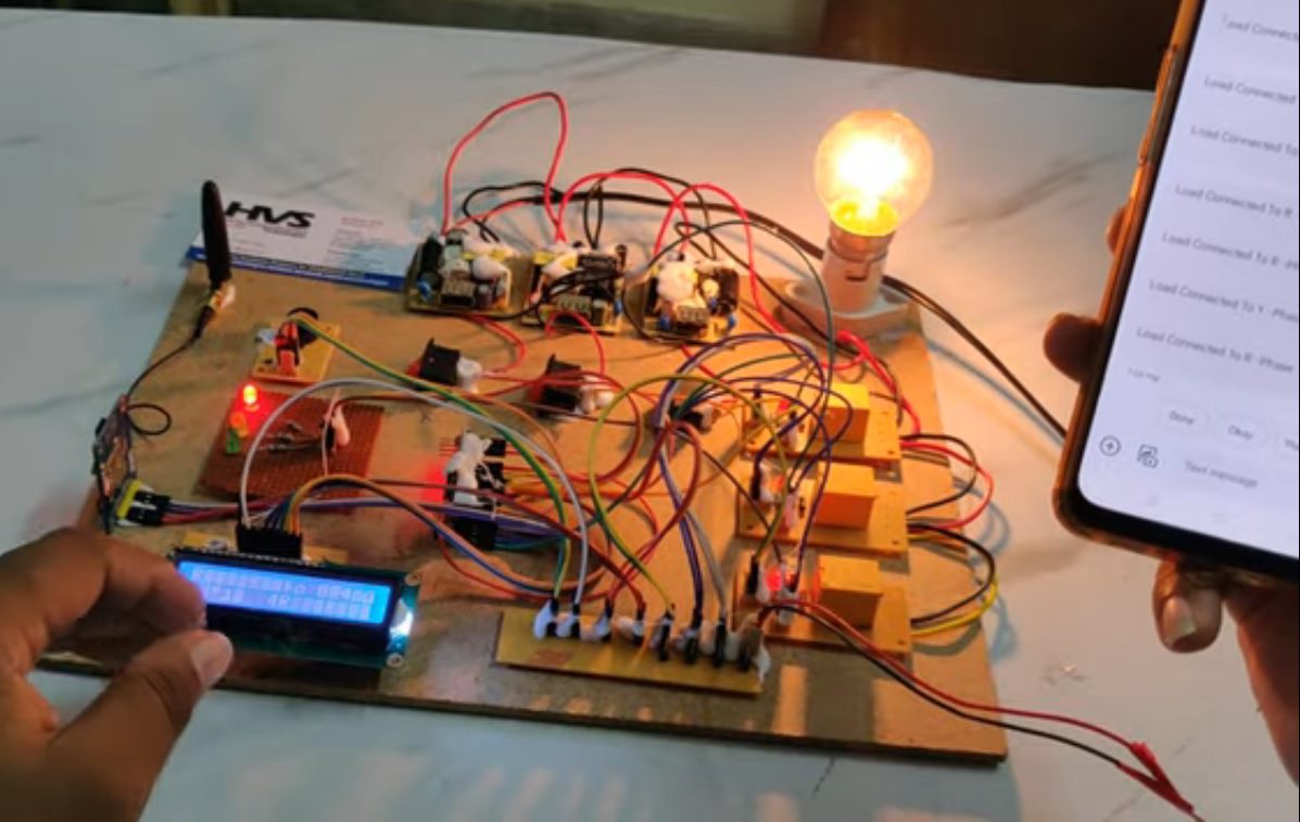 HVS-5064. Automatic Active Phase selector for single phase load from 3-phase supply with SMS Alerts and Arduino NANO