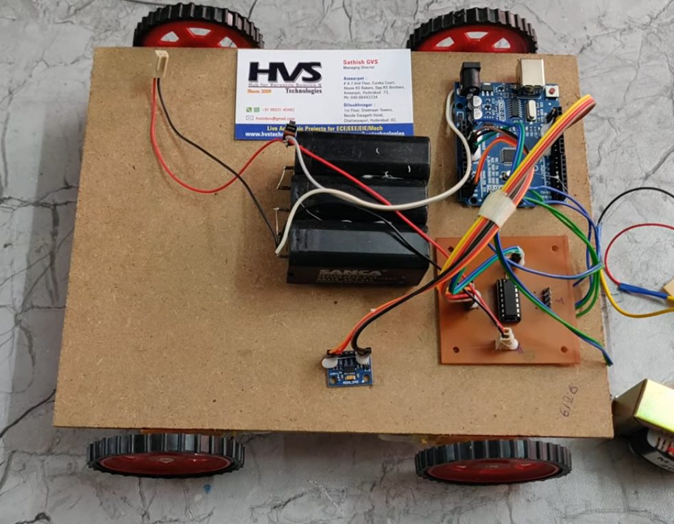 HVS-1770. Self-balancing robot using MEMS and ARDUINO UNO