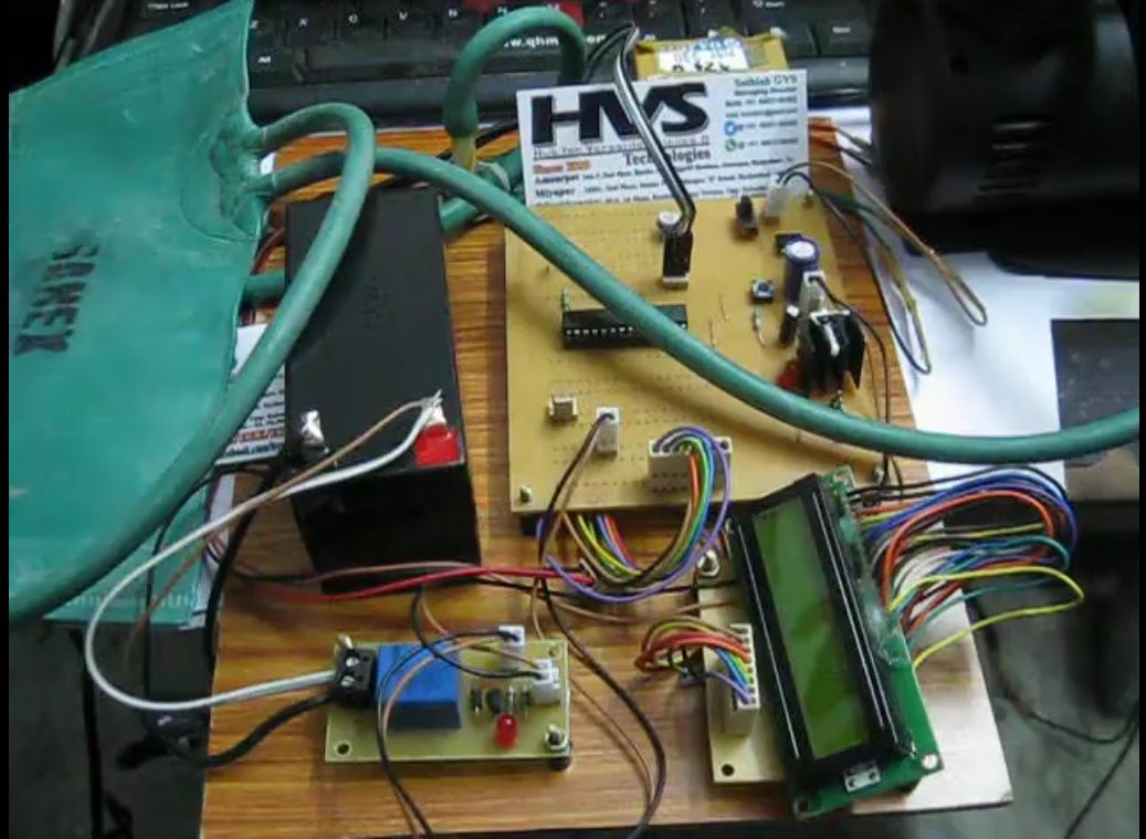 HVS-1963. Solar based air compressor pump for car bike tire inflate.