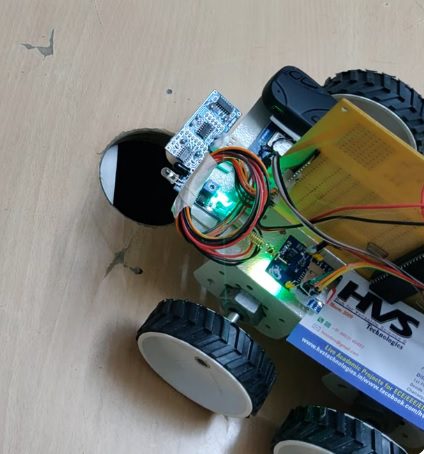 HVS-2900. Automatic Detection and Notification of potholes on roads to aid drivers