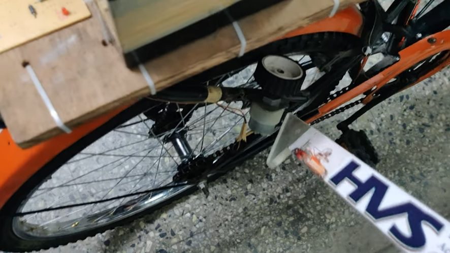 HVS-2017. SOLAIR (Self Charging Electric Bicycle).