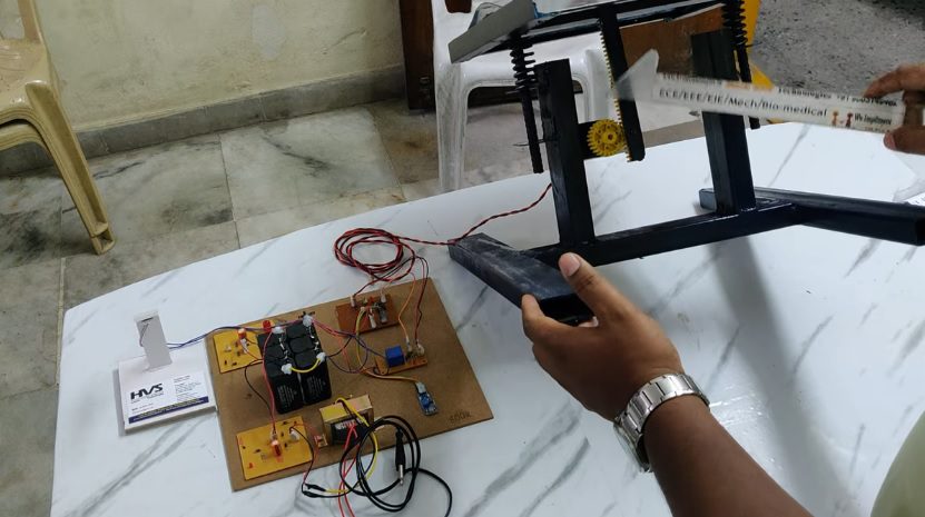 HVS-2526. Fabrication of power Generation Unit Using Rotor Mechanism on Speed breakers