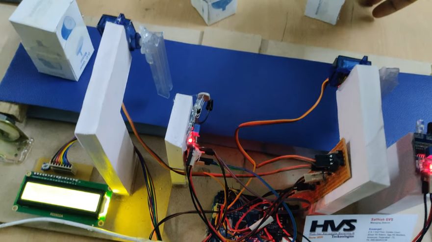 HVS-2773. Faulty Product Detection and Separation System based on Color and Height.