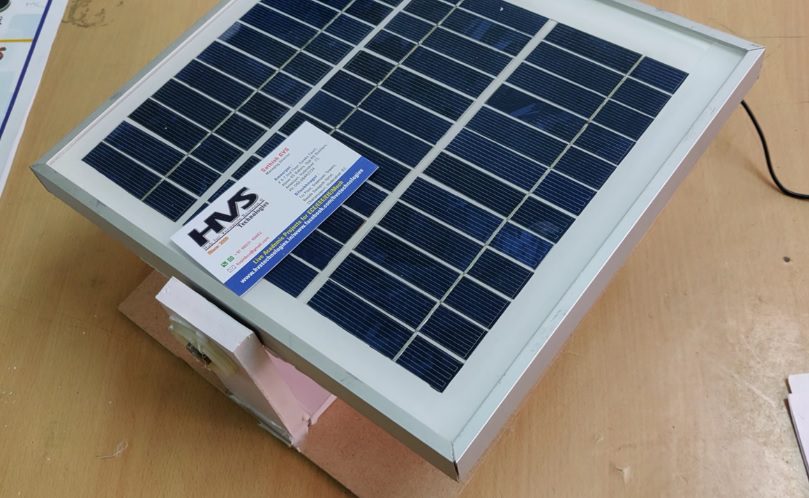 HVS-2848. Real Time Clock (RTC) based sensor less solar tracking system