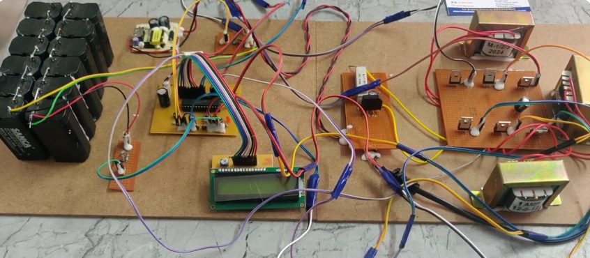 HVS-4275. A GRID VOLTAGE SENSOR-LESS CONTROL SCHEME FOR SINGLE PHASE INTEGRATED BATTERY CHARGAER.